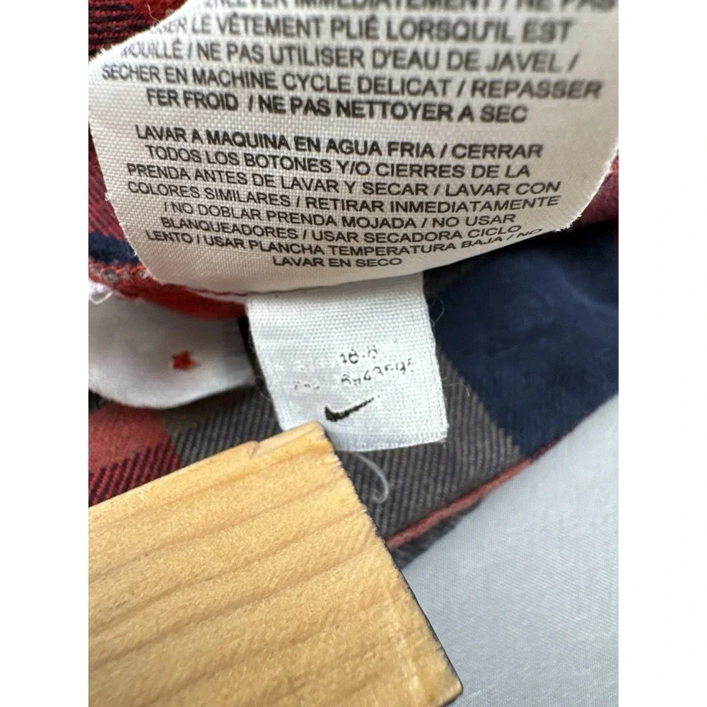 Nike 6.0 Plaid Flannel Button Up Shirt Red Navy Skateboarding Size XL
